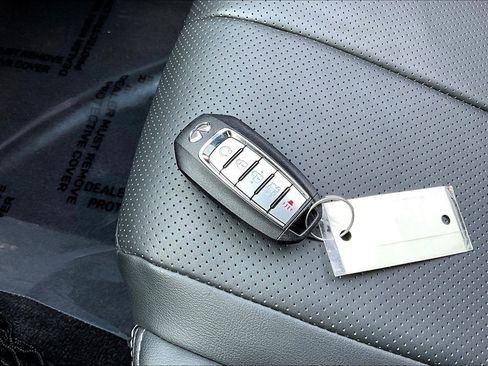 Used 2022 INFINITI Q60 3.0t Luxe w/ Essential Package image 34