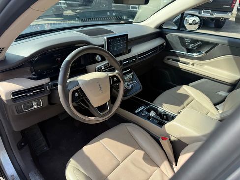 Used 2022 Lincoln Corsair Reserve w/ Elements Package FWD image 16