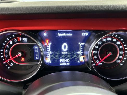Used 2022 Jeep Wrangler Unlimited Rubicon w/ Cold Weather Group AWD/4WD image 14