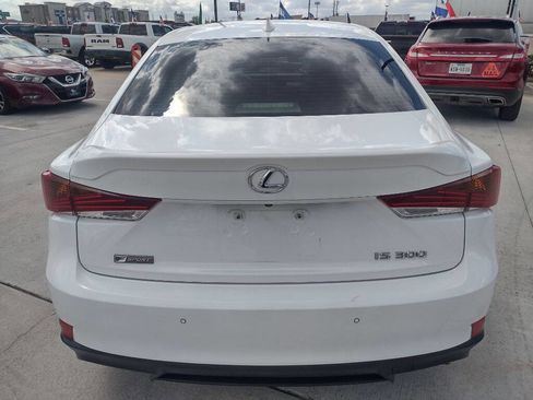 Used 2019 Lexus IS 300 image 35