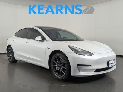 Used 2019 Tesla Model 3 Standard Range Plus