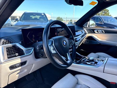Used 2023 BMW X7 xDrive40i w/ Executive Package AWD/4WD image 18