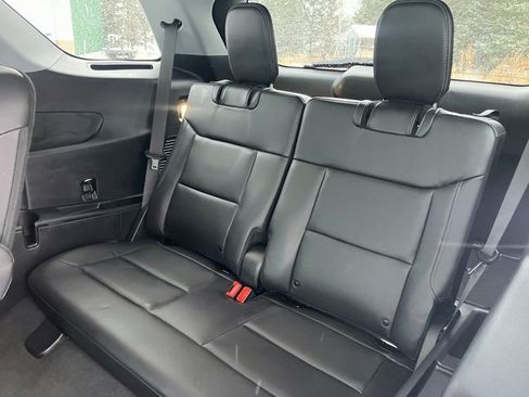 Used 2023 Ford Explorer XLT w/ Equipment Group 202A image 19