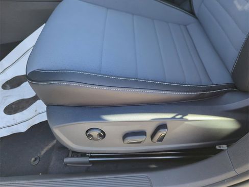 New 2026 Volkswagen Jetta SE image 29