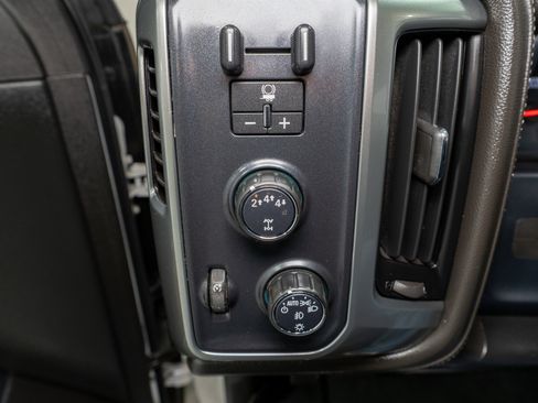 Used 2018 Chevrolet Silverado 2500 LTZ w/ Duramax Plus Package image 33