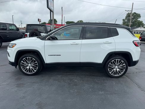 Used 2023 Jeep Compass Limited w/ Elite Group AWD/4WD image 2