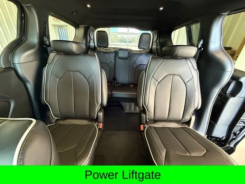New 2026 Chrysler Pacifica Limited w/ S Appearance Package image 10