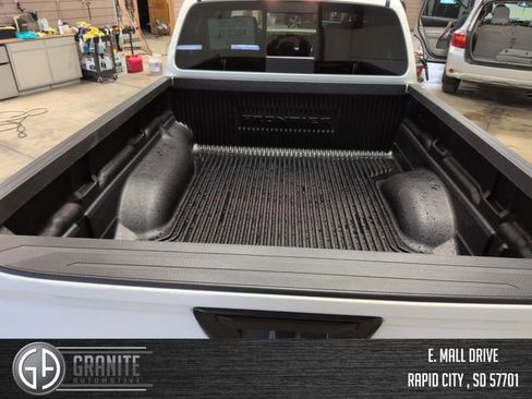 New 2026 Nissan Frontier SV w/ Tow Package AWD/4WD image 21