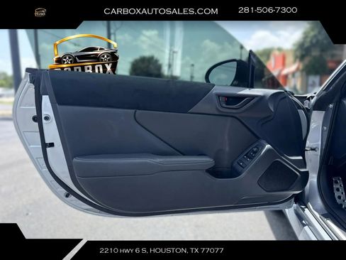 Used 2024 Toyota GR86 Premium RWD image 20