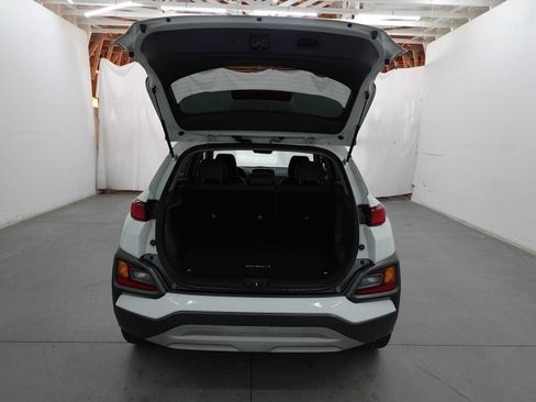 Used 2021 Hyundai Kona Limited AWD/4WD image 28