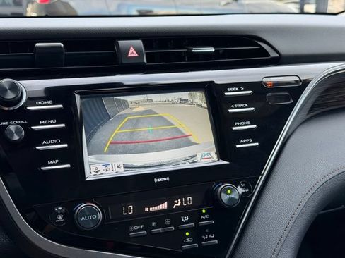 Used 2020 Toyota Camry LE w/ Fleet Convenience Package FWD image 19