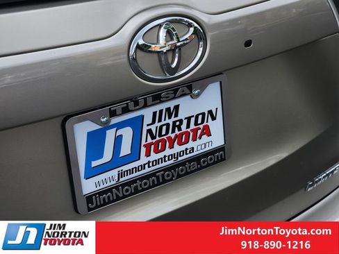 Used 2016 Toyota Highlander Limited Platinum AWD/4WD image 12