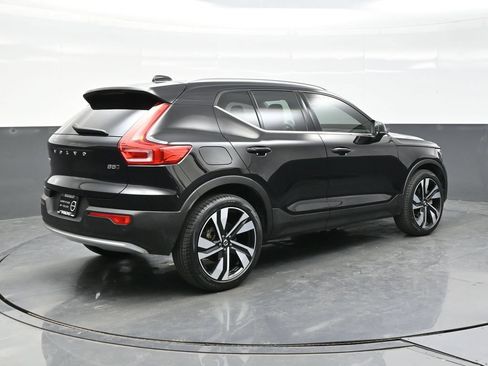 Used 2024 Volvo XC40 B5 Ultimate w/ Protection Package Premier AWD/4WD image 7