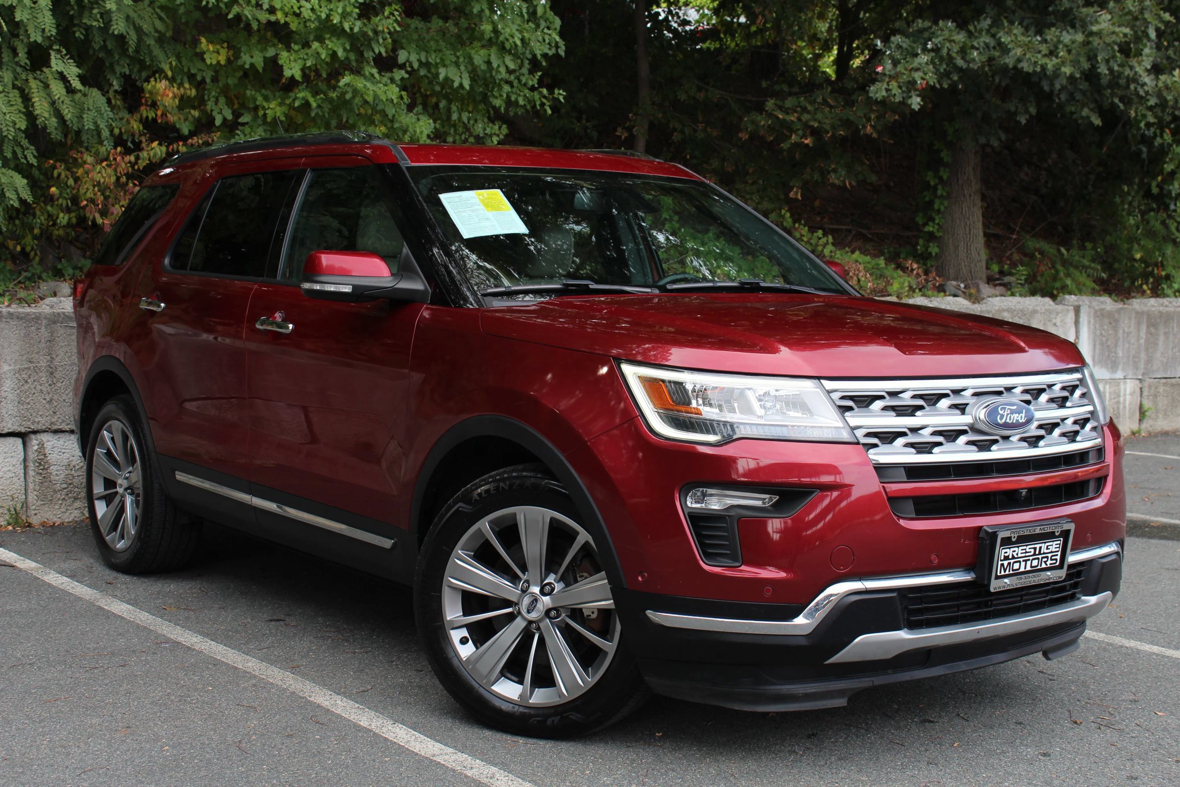 Used 2018 Ford Explorer Limited w/ Equipment Group 301A AWD/4WD image 4