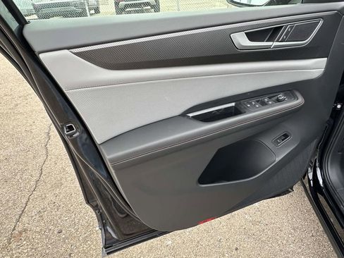 New 2026 Volkswagen Atlas Peak Edition AWD/4WD image 13