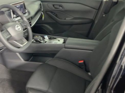 New 2025 Nissan Rogue S image 11
