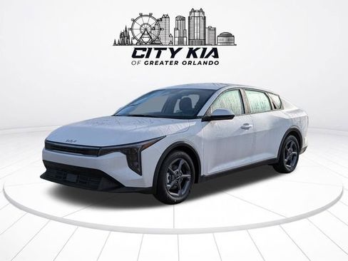 New 2026 Kia K4 FWD image 2