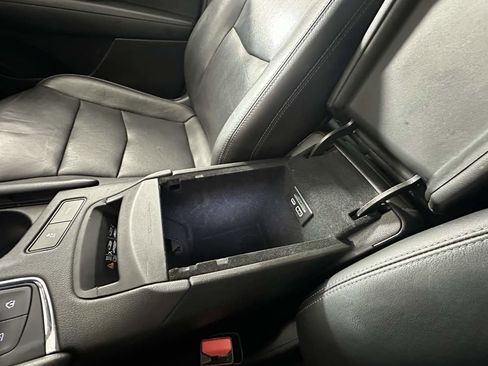 Used 2020 Cadillac XT5 Premium Luxury image 42