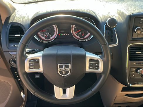 Used 2016 Dodge Grand Caravan SE w/ Quick Order Package 29E SE image 25