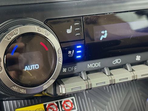 New 2026 Toyota 4Runner Limited AWD/4WD image 23