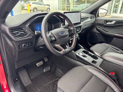 Used 2024 Ford Escape ST-Line w/ Tech Pack #1 AWD/4WD image 21