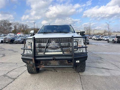 Used 2017 Ford F250 Lariat w/ Lariat Ultimate Package image 8