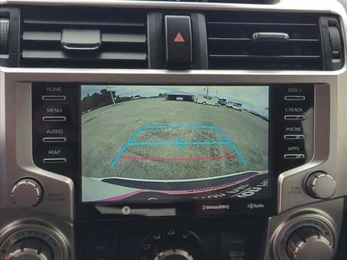 Used 2022 Toyota 4Runner SR5 Premium w/ Moonroof Package AWD/4WD image 15