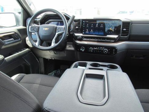 Certified 2024 Chevrolet Silverado 1500 LT AWD/4WD image 13