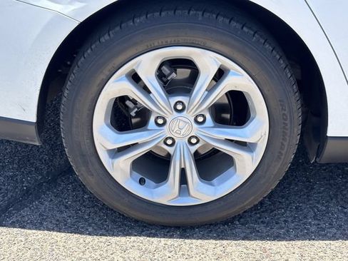 Used 2024 Honda Accord LX image 9