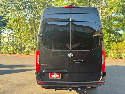 Used 2019 Mercedes-Benz Sprinter 170 image 7