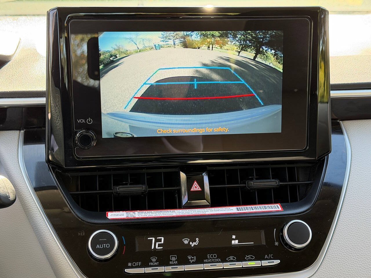 Used 2025 Toyota Corolla LE FWD image 17