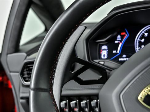 Used 2020 Lamborghini Huracan EVO AWD/4WD image 23