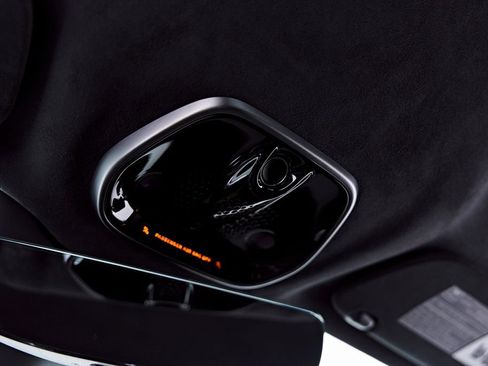 Used 2026 McLaren Artura RWD image 91