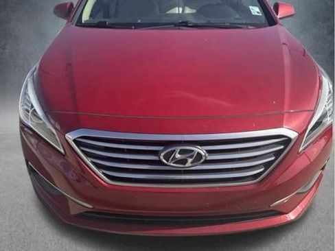 Used 2017 Hyundai Sonata SE FWD image 3