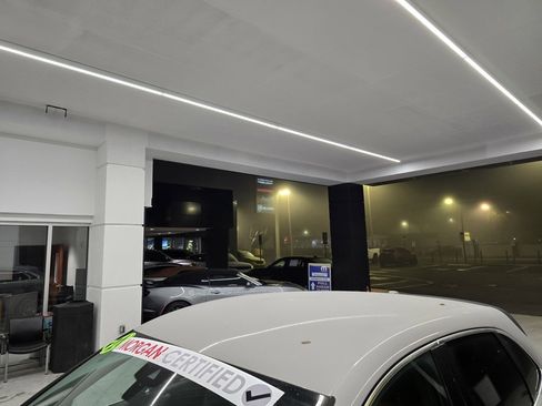 Used 2021 Porsche Macan S image 11