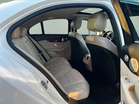 Used 2021 Mercedes-Benz C 300 4MATIC Sedan image 20