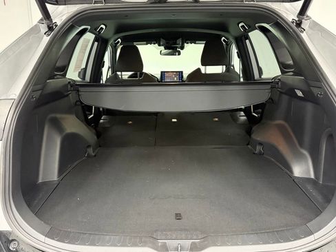 Used 2021 Toyota RAV4 SE image 26