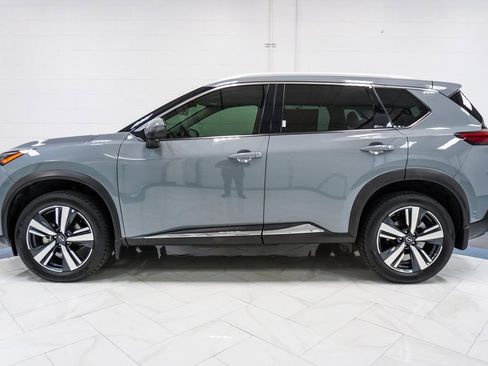 Used 2022 Nissan Rogue SL w/ SL Premium Package image 8