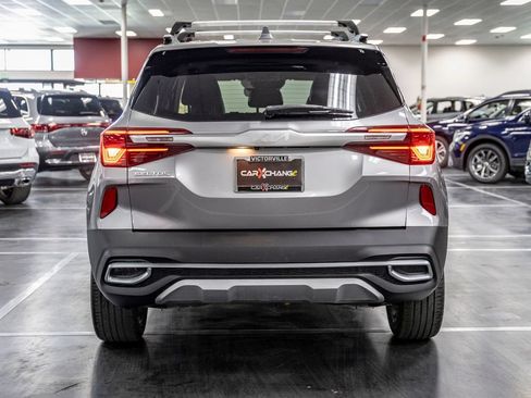 Used 2022 Kia Seltos SX w/ Sunroof Package AWD/4WD image 6