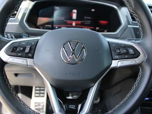 Used 2023 Volkswagen Tiguan SE R-Line FWD image 19