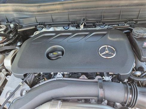 Certified 2024 Mercedes-Benz GLB 250 4MATIC image 23