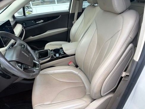 Used 2023 Lincoln Nautilus Reserve AWD/4WD image 14