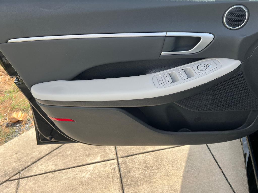 Certified 2025 Hyundai Sonata SEL FWD image 16