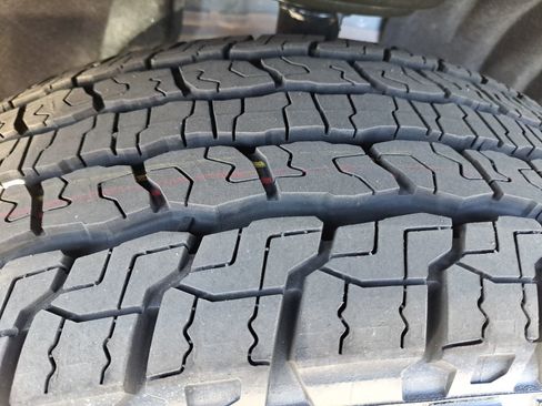 New 2026 GMC Acadia AT4 w/ Luxury Package image 10