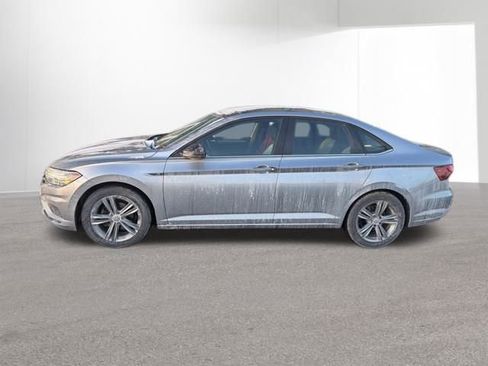 Used 2020 Volkswagen Jetta R-Line w/ R-Line Cold Weather Package image 3