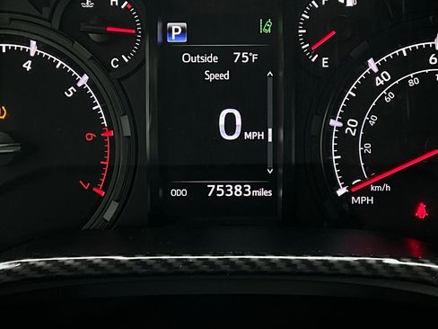 Used 2021 Toyota 4Runner SR5 image 38