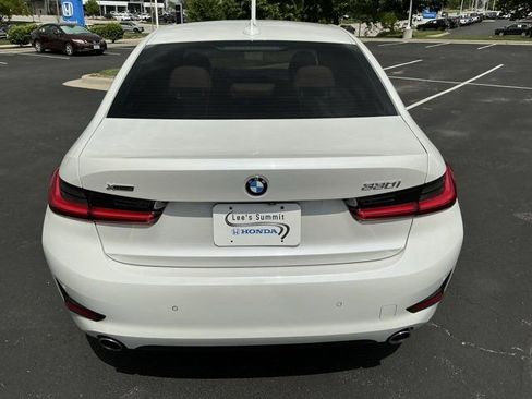 Used 2021 BMW 330i xDrive Sedan AWD/4WD image 4