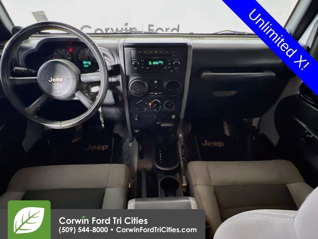 Used 2008 Jeep Wrangler Unlimited X AWD/4WD image 7