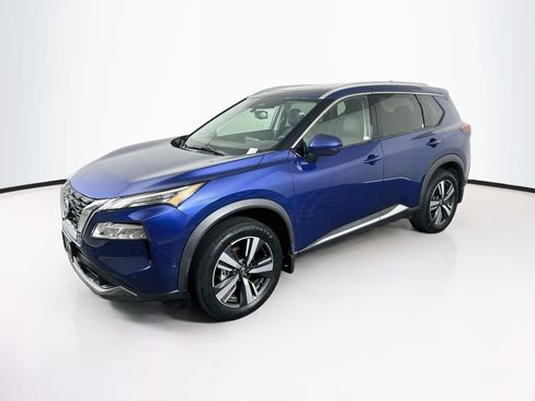 Used 2023 Nissan Rogue SL w/ SL Premium Package FWD image 3