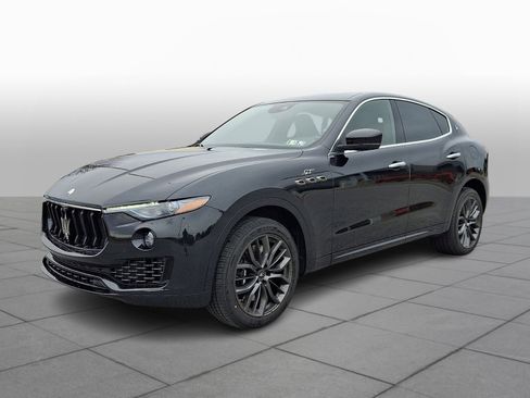 Used 2024 Maserati Levante GT Ultima image 3